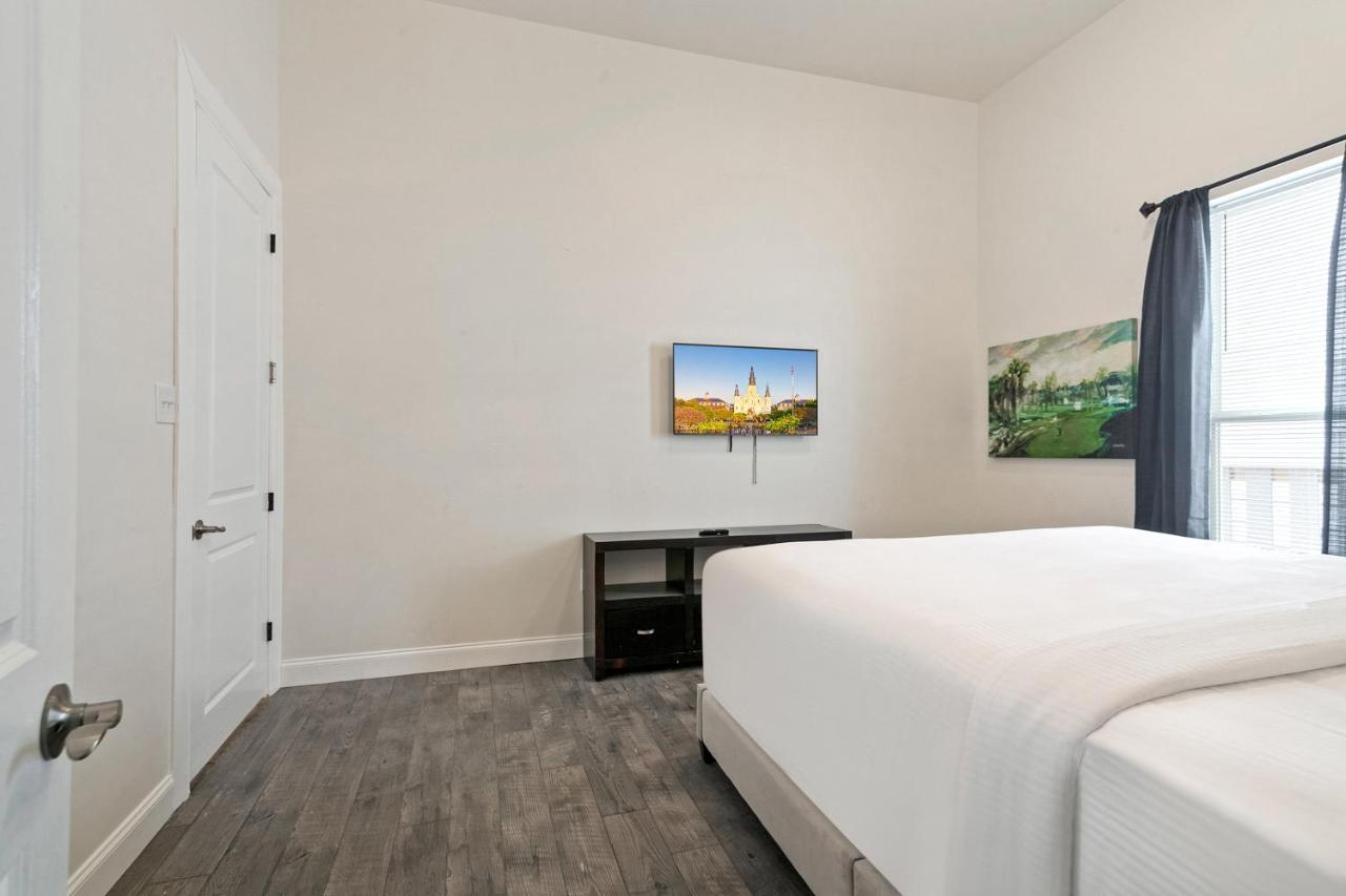 Breathtaking Condos Near French Quarter New Orleans Exterior foto