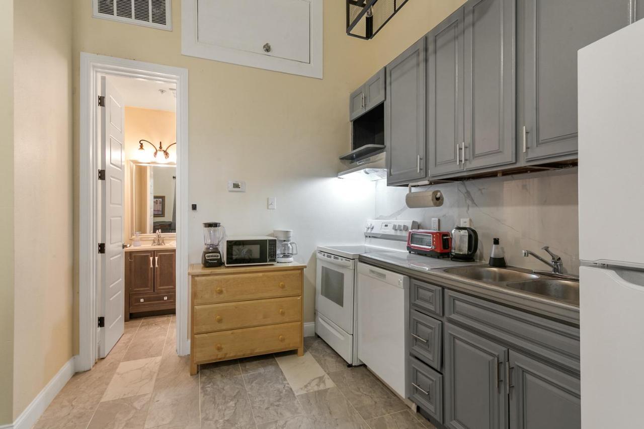 Breathtaking Condos Near French Quarter New Orleans Exterior foto